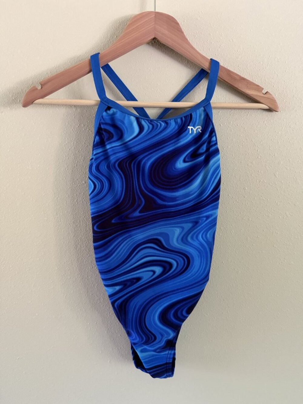 TYR Girls Diamondfit Competition Swimsuit Blue Swirl Fits Like Youth 24 to 26